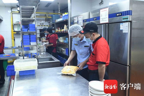 海口美蘭區(qū)“隨機查餐廳”行動 筑牢食品安全防線，倡導(dǎo)節(jié)約文明用餐